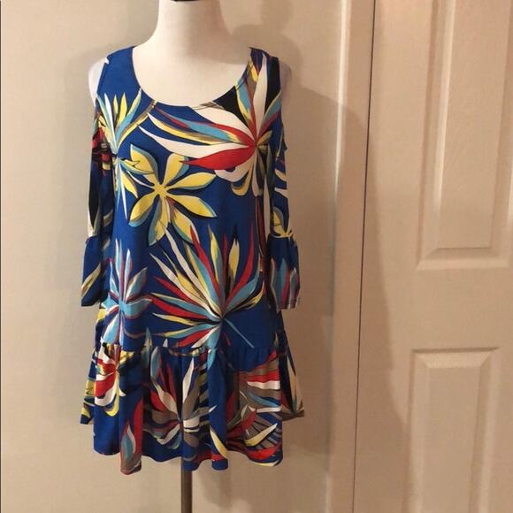 Cold Shoulder Top Blue Floral 3/4 Sleeve Tunic - Picture 3 of 5